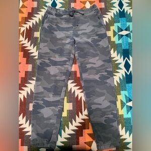 Wild Fable Gray Camo Joggers